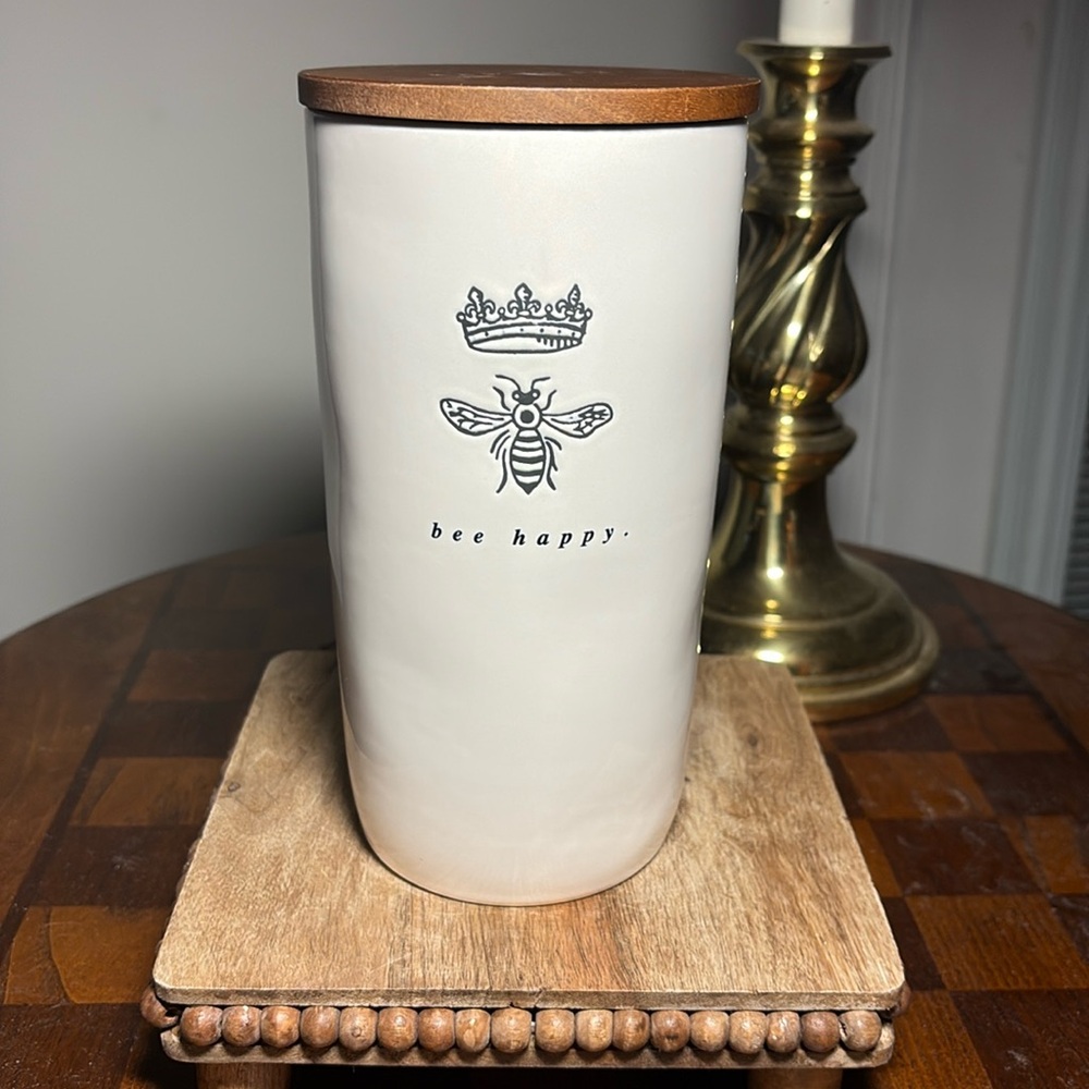 Rae Dunn bee happy container